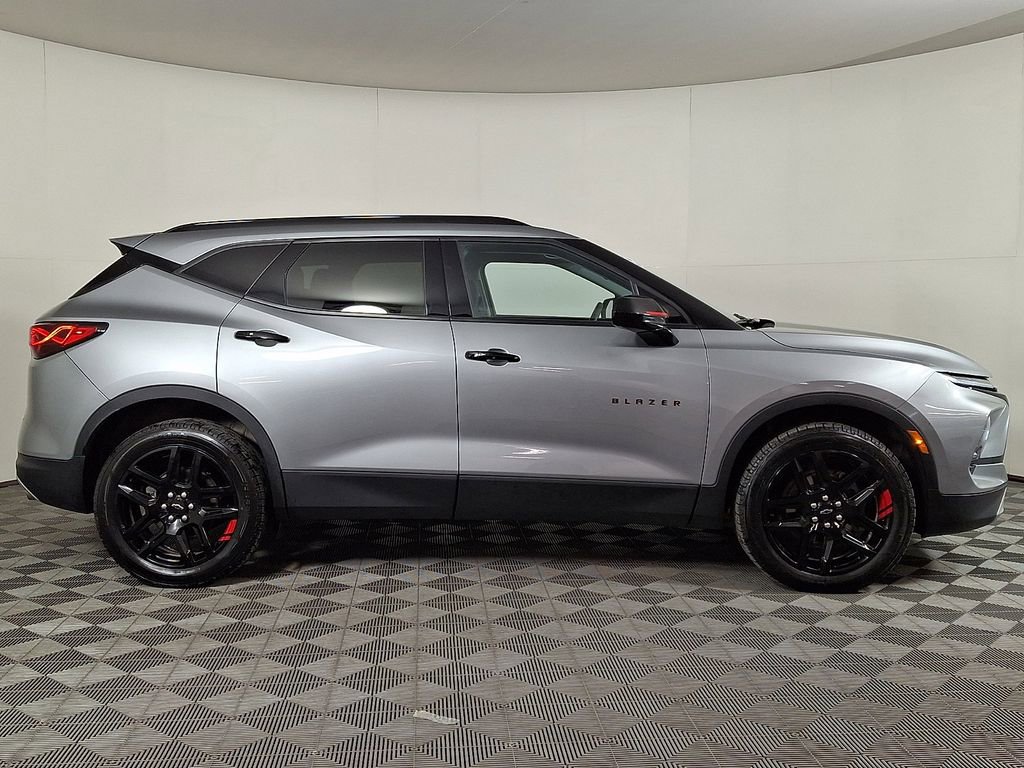 Used 2023 Chevrolet Blazer LT w/ Convenience Package image 10
