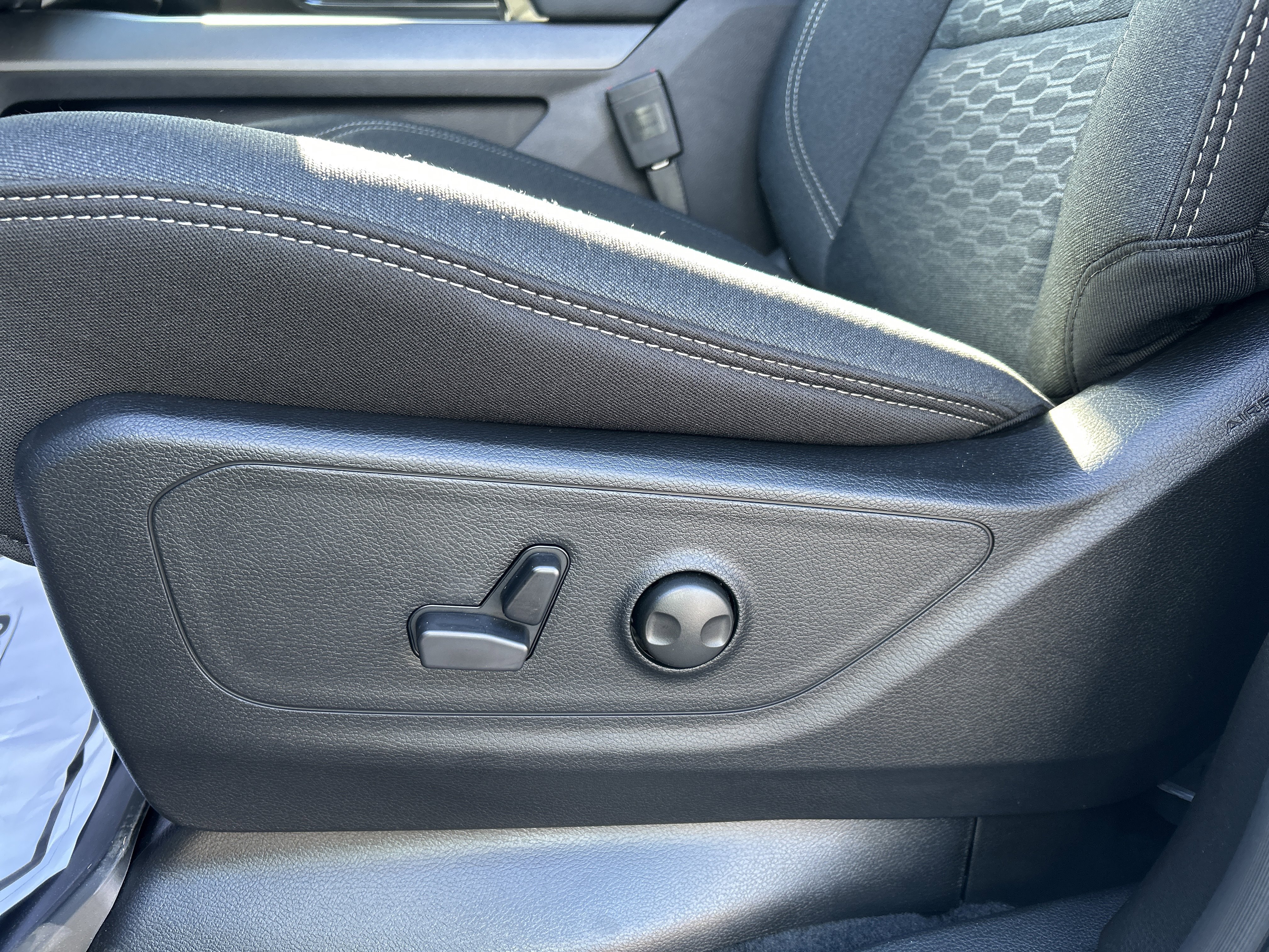 New 2026 RAM 1500 Big Horn w/ Night Edition image 16