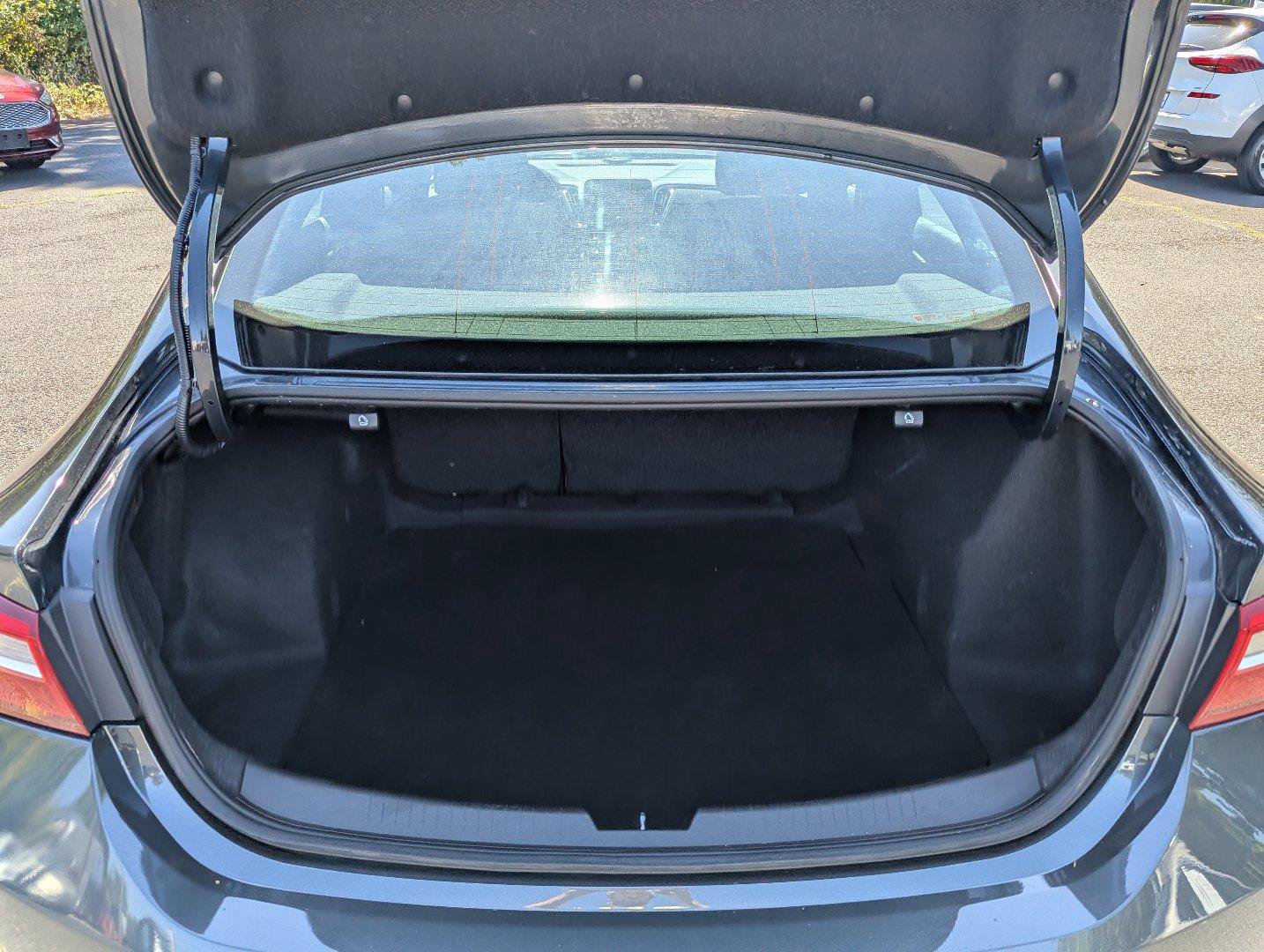 Used 2016 Chevrolet Malibu LT FWD image 28