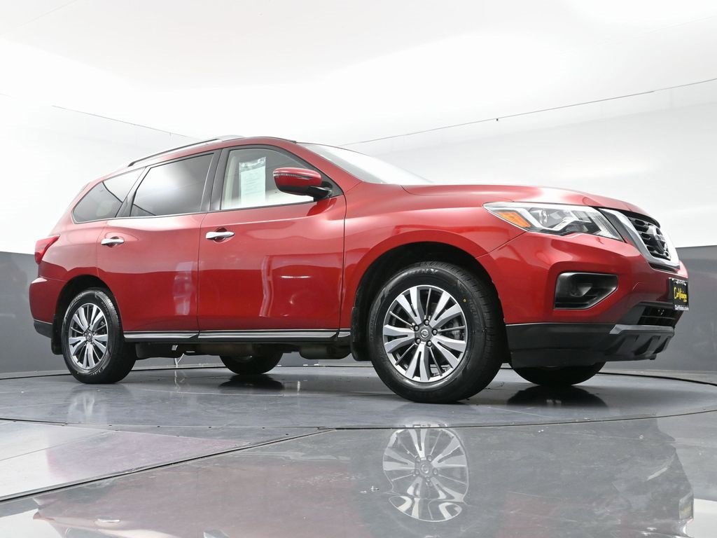 Used 2018 Nissan Pathfinder S image 51