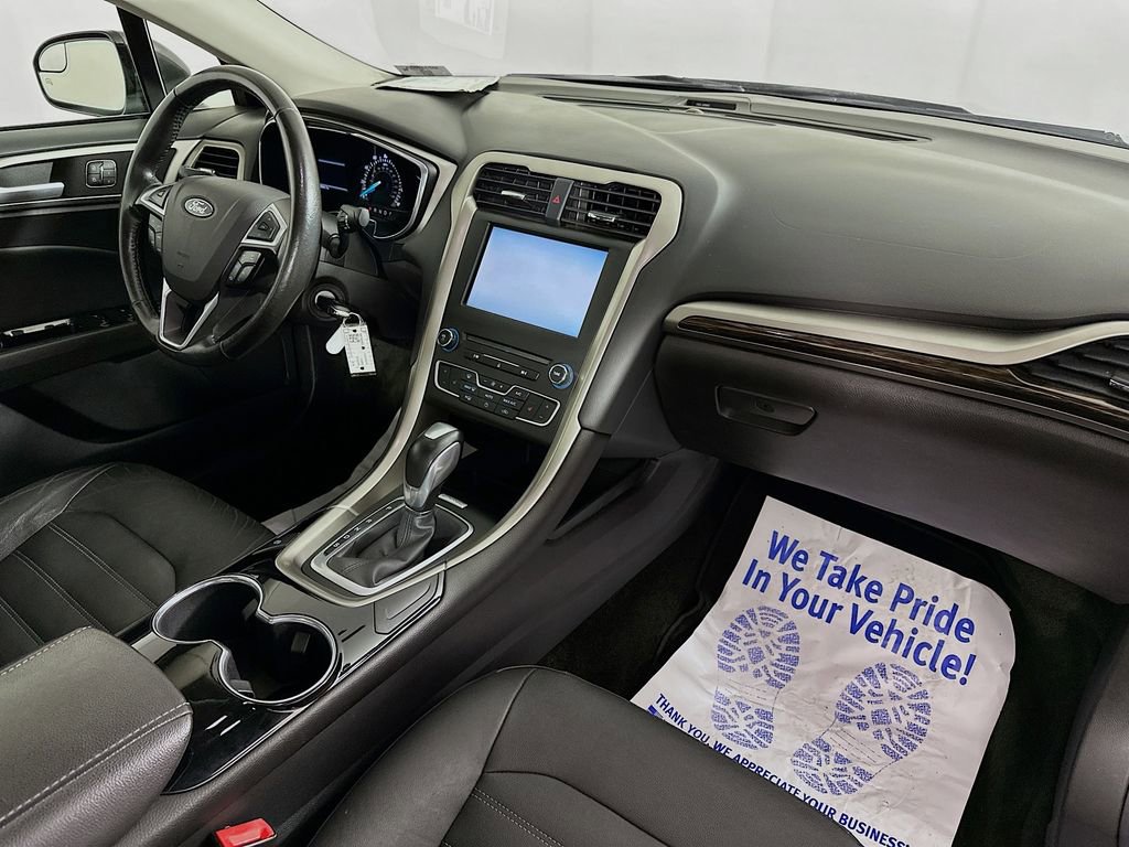 Used 2016 Ford Fusion SE w/ Equipment Group 202A image 31