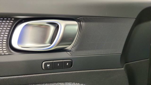 New 2026 Volvo EX40 Plus RWD image 11
