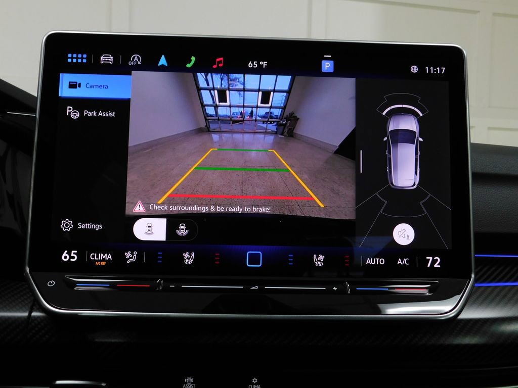 Used 2025 Volkswagen Golf R Black Edition image 56