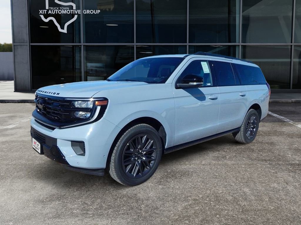 New 2025 Ford Expedition Max Platinum w/ Stealth Performance Package image 10