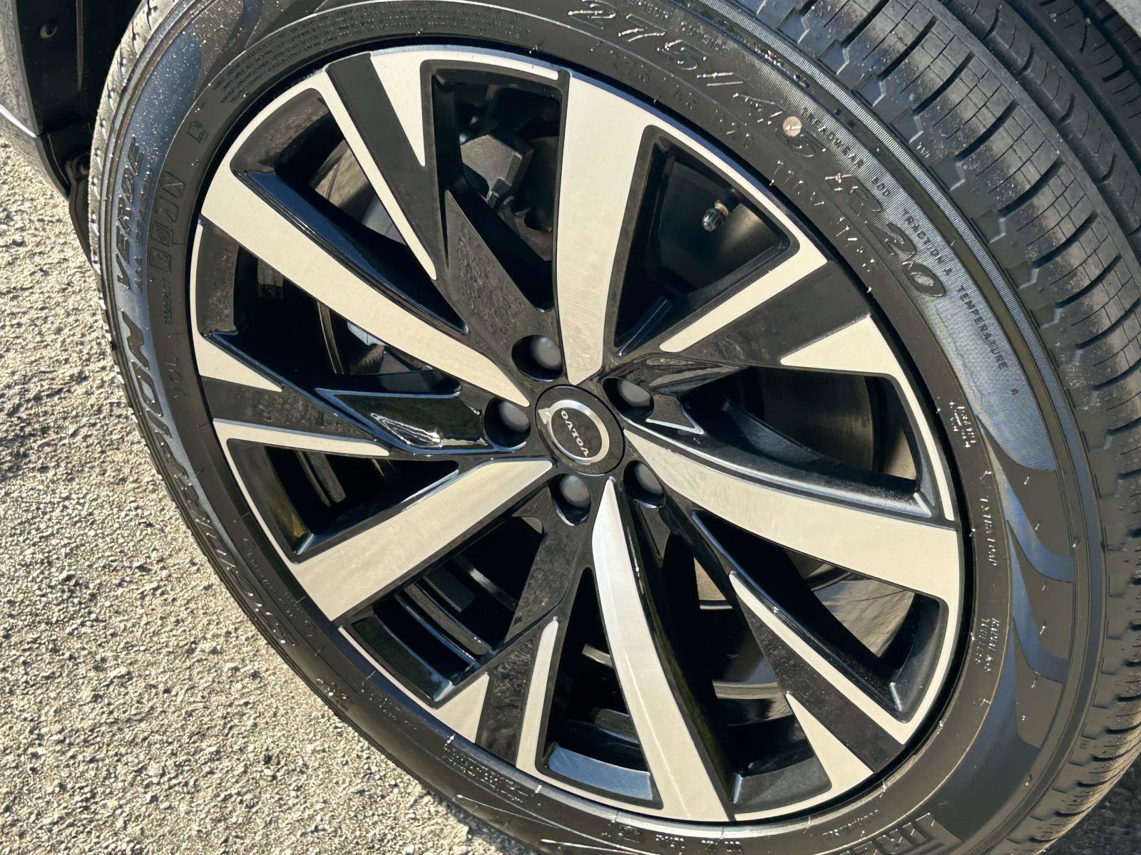 New 2026 Volvo XC90 B6 Core w/ Protection Package Premier AWD/4WD image 9