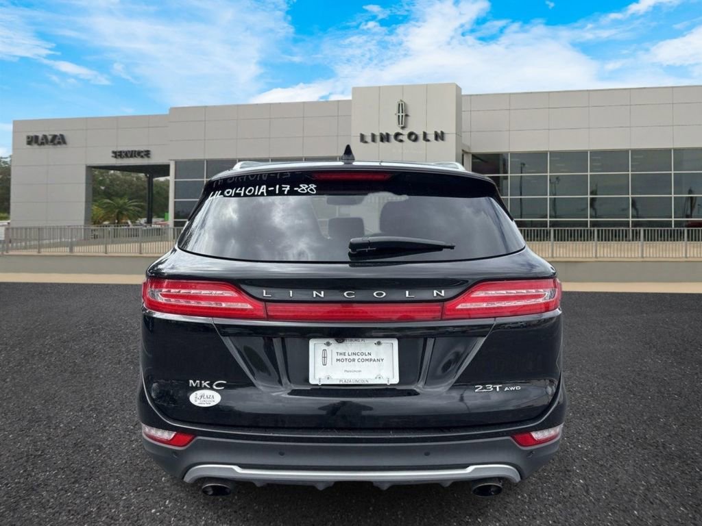 Used 2017 Lincoln MKC Reserve image 4