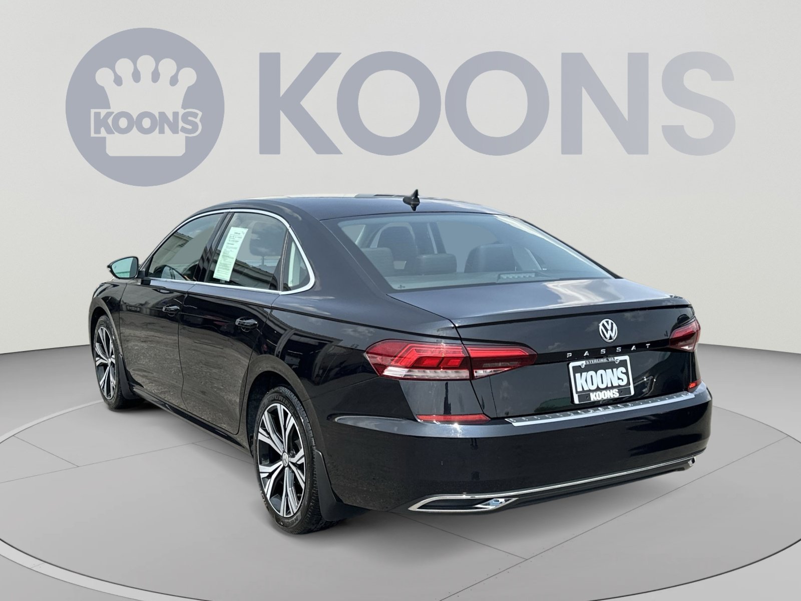 Used 2022 Volkswagen Passat 2.0T SE FWD image 14