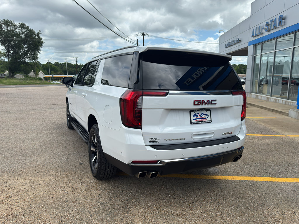Used 2025 GMC Yukon XL AT4 AWD/4WD image 40
