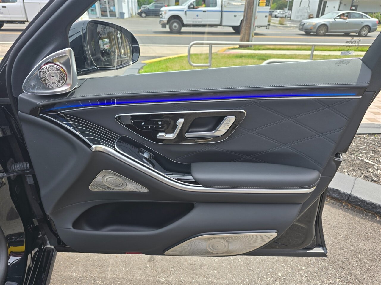 Used 2022 Mercedes-Benz Maybach S 580 4MATIC image 36