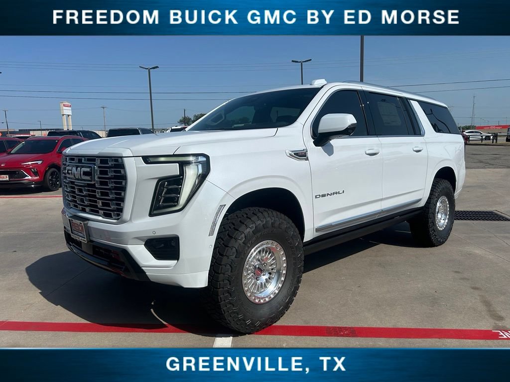 New 2026 GMC Yukon XL Denali w/ Denali Reserve Package AWD/4WD image 1