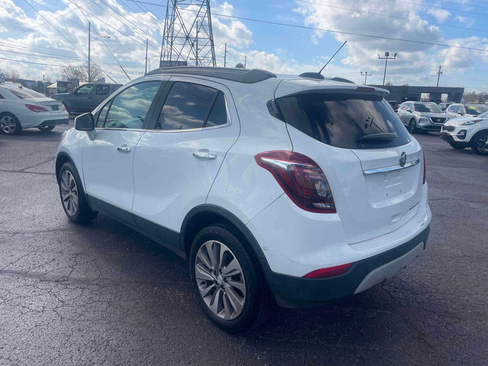 Used 2020 Buick Encore Preferred FWD image 3