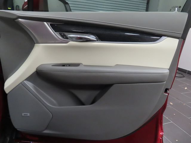 Certified 2023 Cadillac XT6 Premium Luxury w/ Technology Package FWD image 43