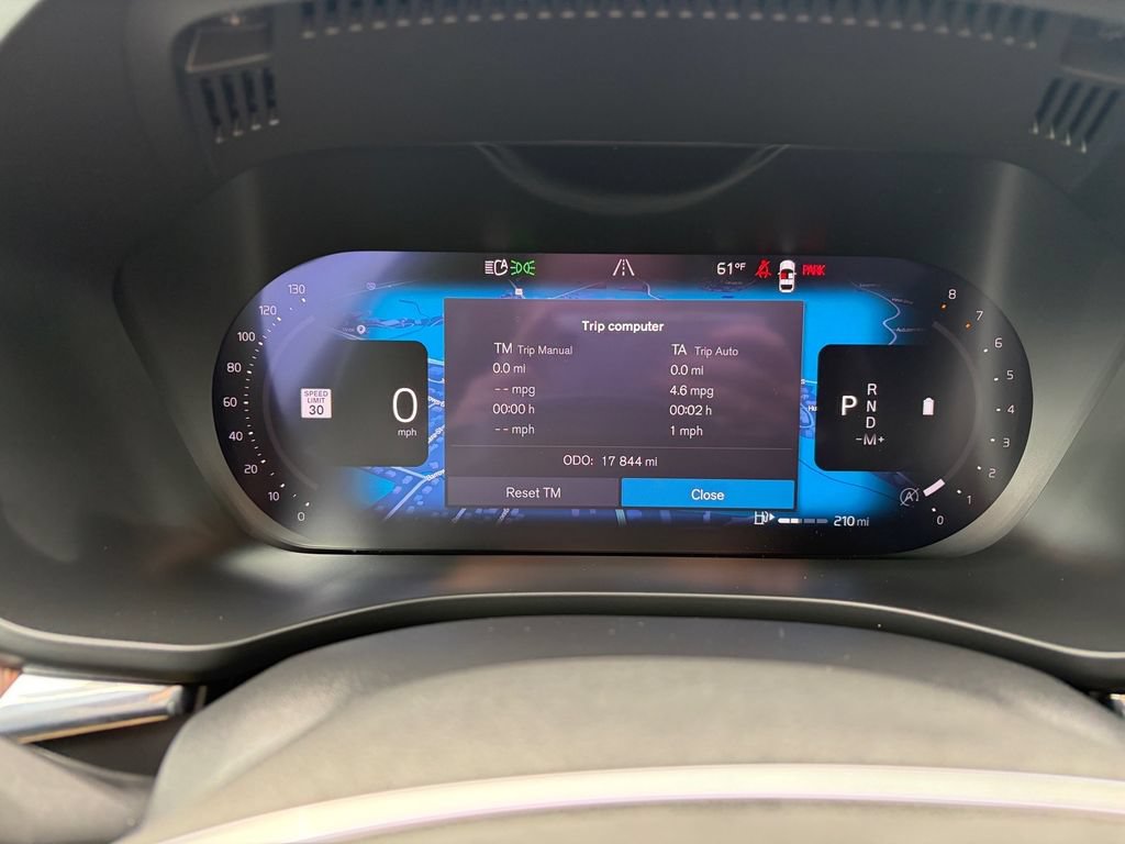 Certified 2024 Volvo XC60 B5 Plus w/ Climate Package AWD/4WD image 13