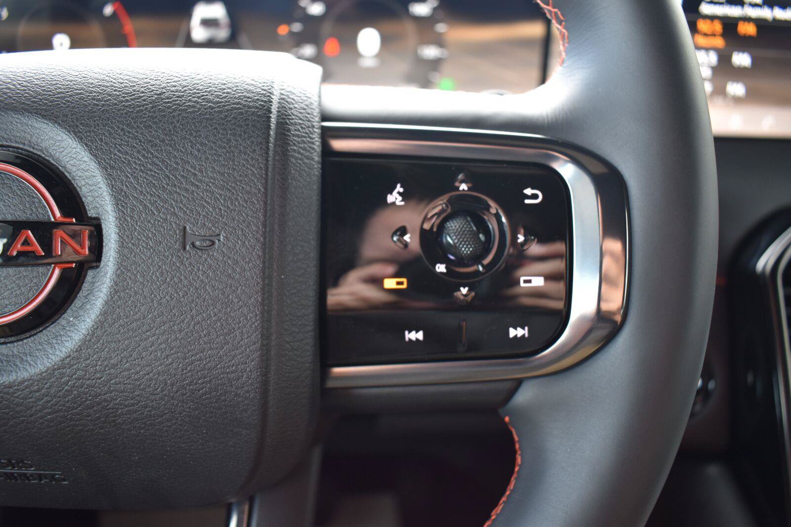 Certified 2025 Nissan Armada PRO-4X AWD/4WD image 39