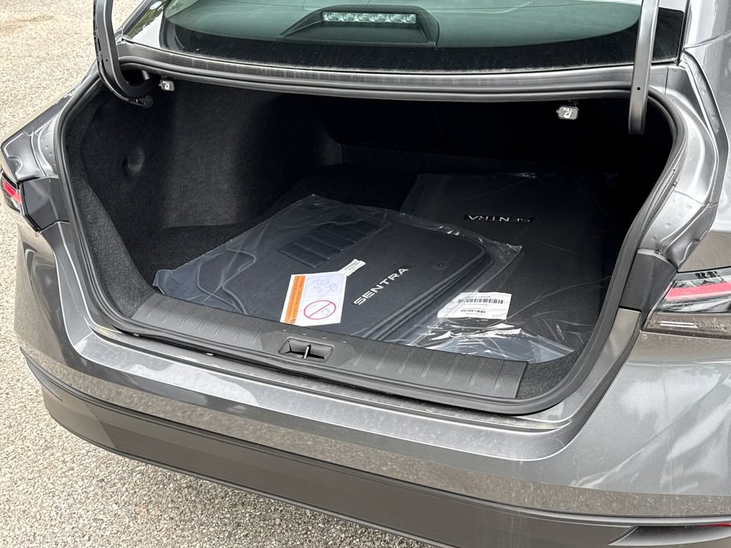 New 2026 Nissan Sentra SV w/ SV Convenience Package FWD image 20