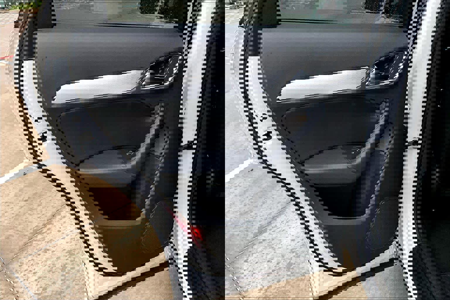 Used 2017 Audi Q3 2.0T Premium Plus w/ Premium Plus Package image 19