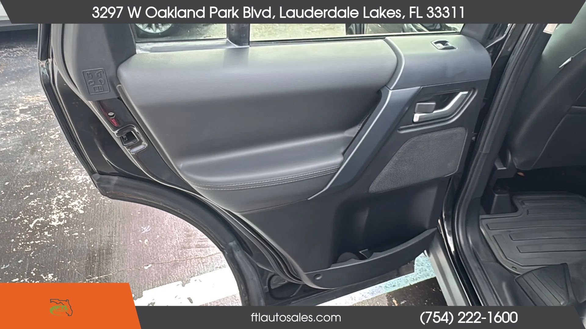 Used 2011 Land Rover LR2 HSE AWD/4WD image 29
