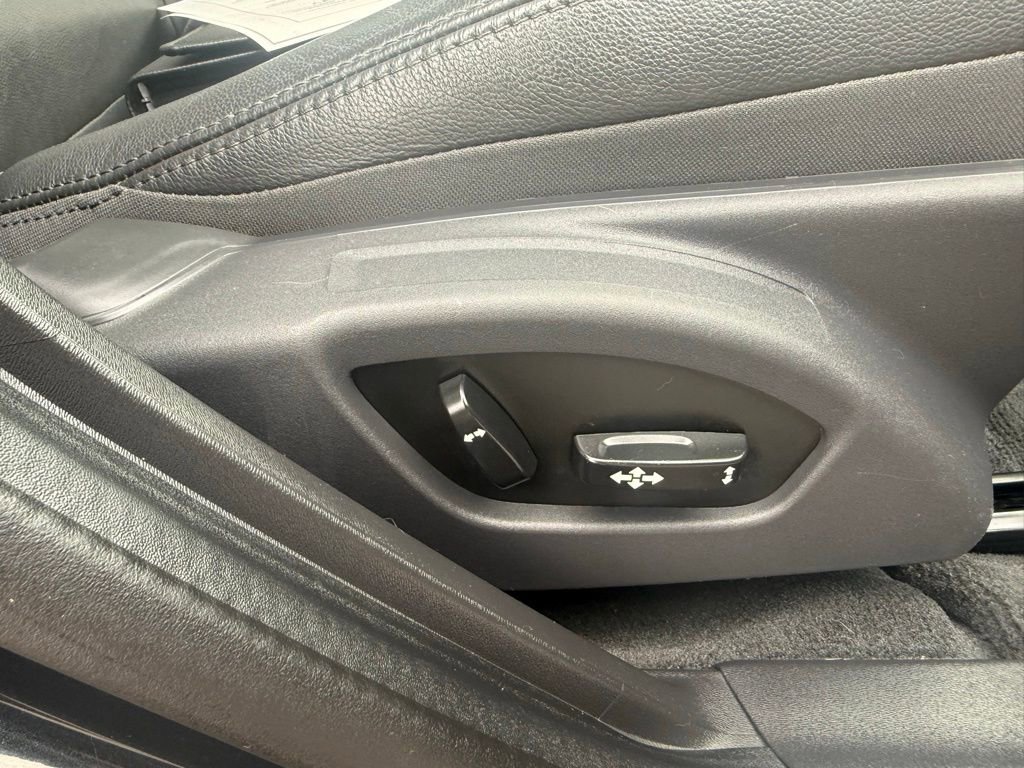 Used 2016 Volvo V60 T5 Premier w/ Convenience Package image 25