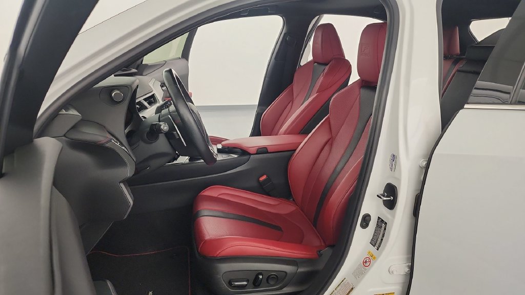 Used 2019 Lexus UX 200 F Sport w/ F Sport Premium Package FWD image 14