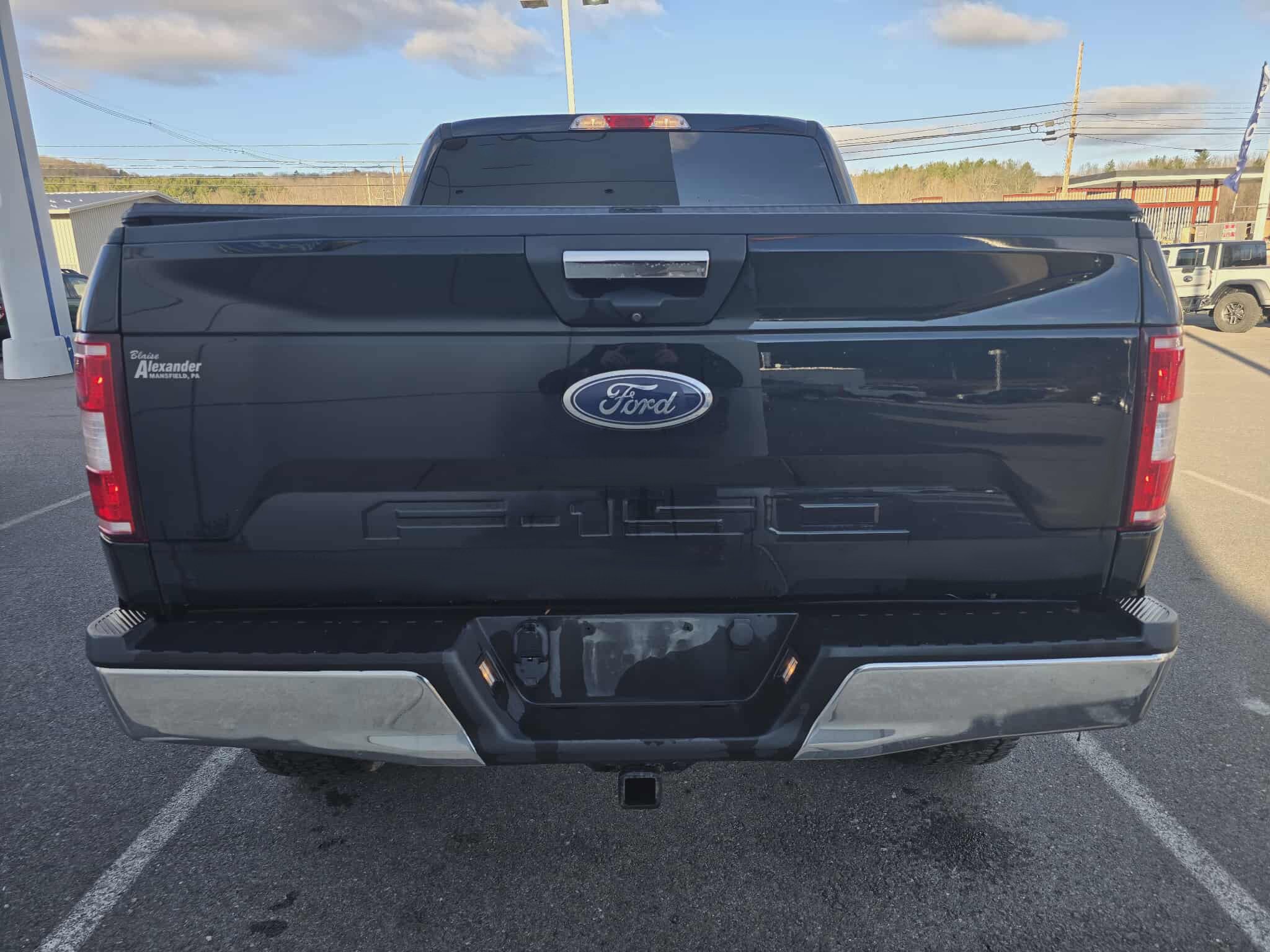 Used 2018 Ford F150 XLT w/ XTR Package image 4