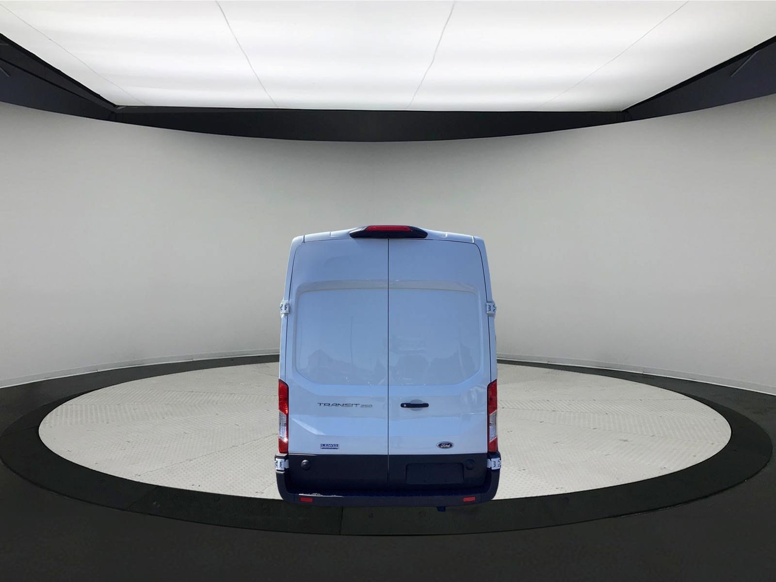 Used 2024 Ford Transit 250 148 High Roof Extended w/ Load Area Protection Package RWD image 7