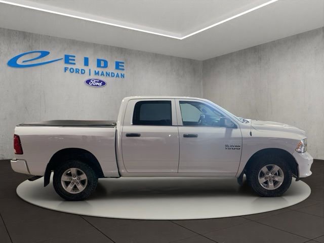 Used 2017 RAM 1500 Express AWD/4WD image 3