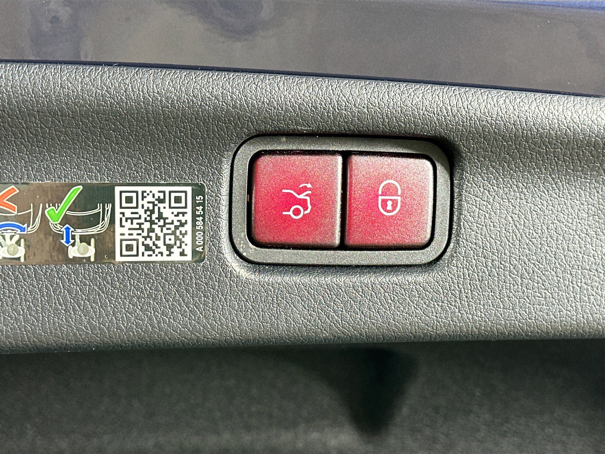 Certified 2024 Mercedes-Benz C 300 4MATIC Sedan image 33
