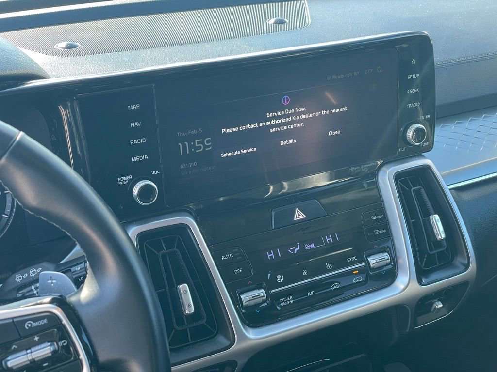 Used 2023 Kia Sorento EX image 19