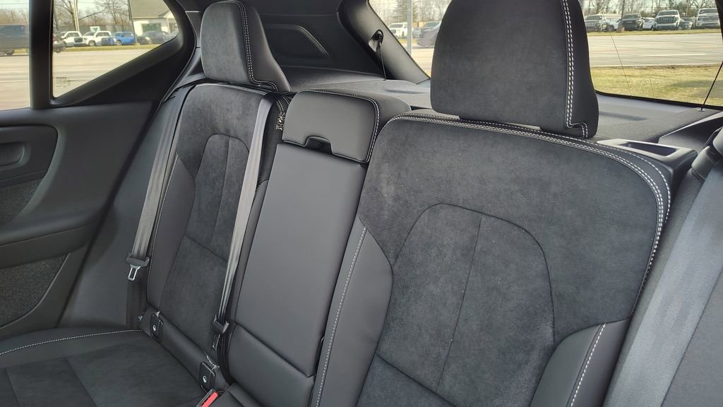 New 2026 Volvo XC40 B5 Ultra w/ Climate Package image 27