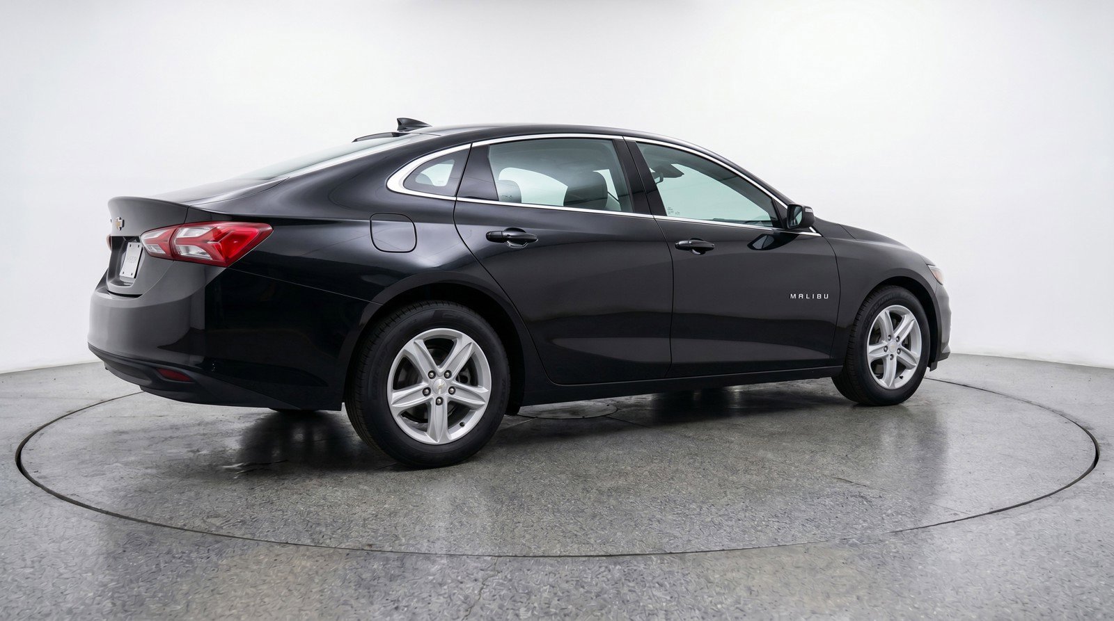 Used 2023 Chevrolet Malibu LT w/ Driver Confidence Package FWD image 9