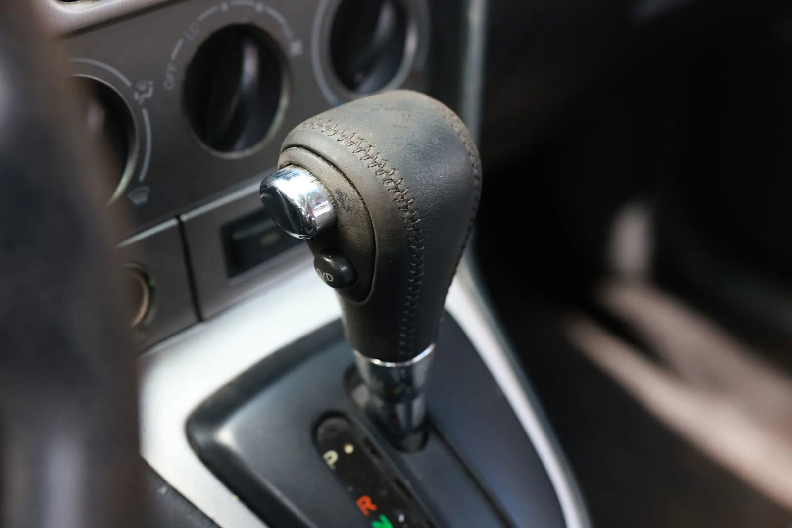 Used 2003 Toyota Matrix XR FWD image 35