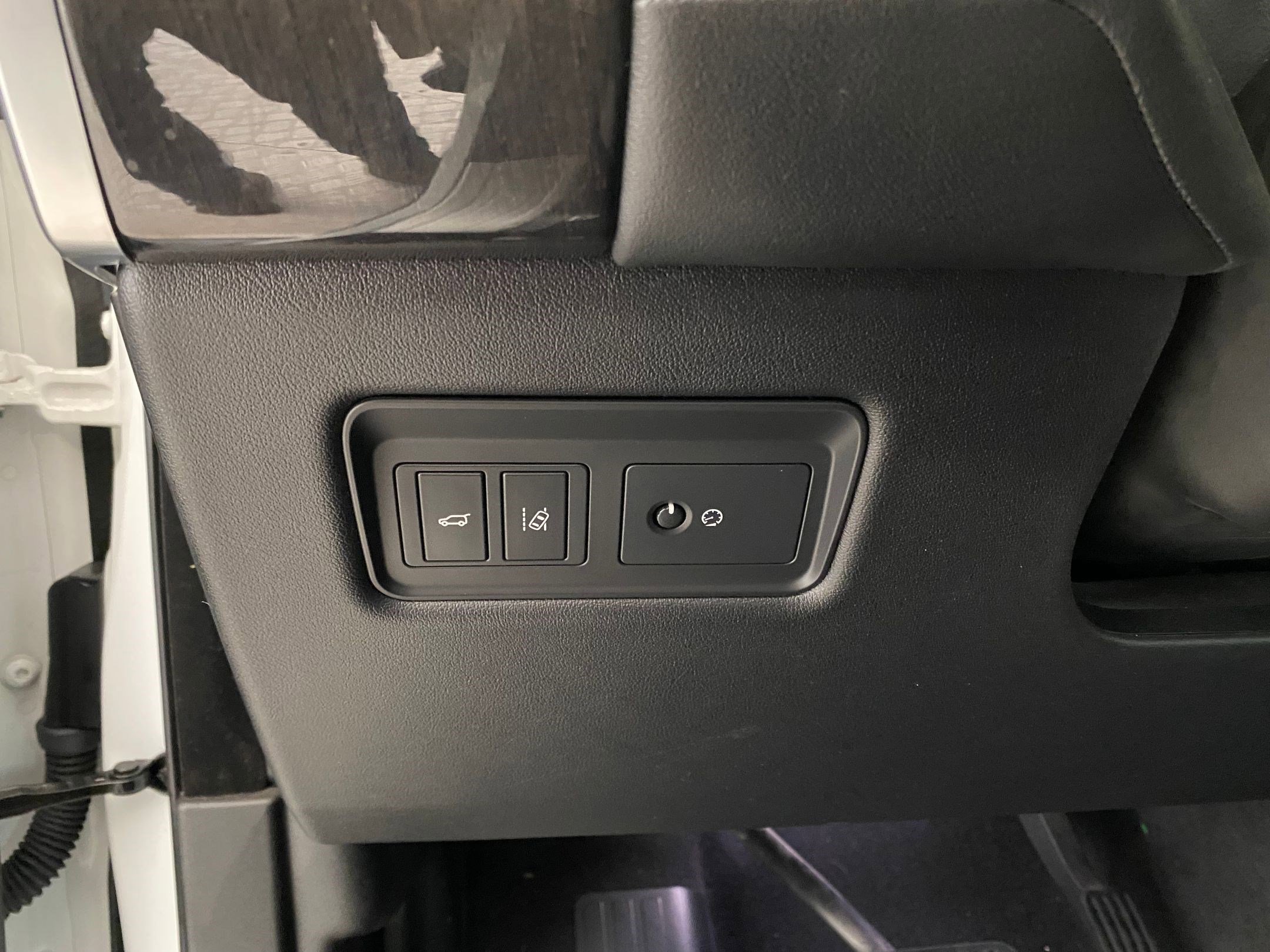 Used 2017 Land Rover Range Rover Sport HSE image 19