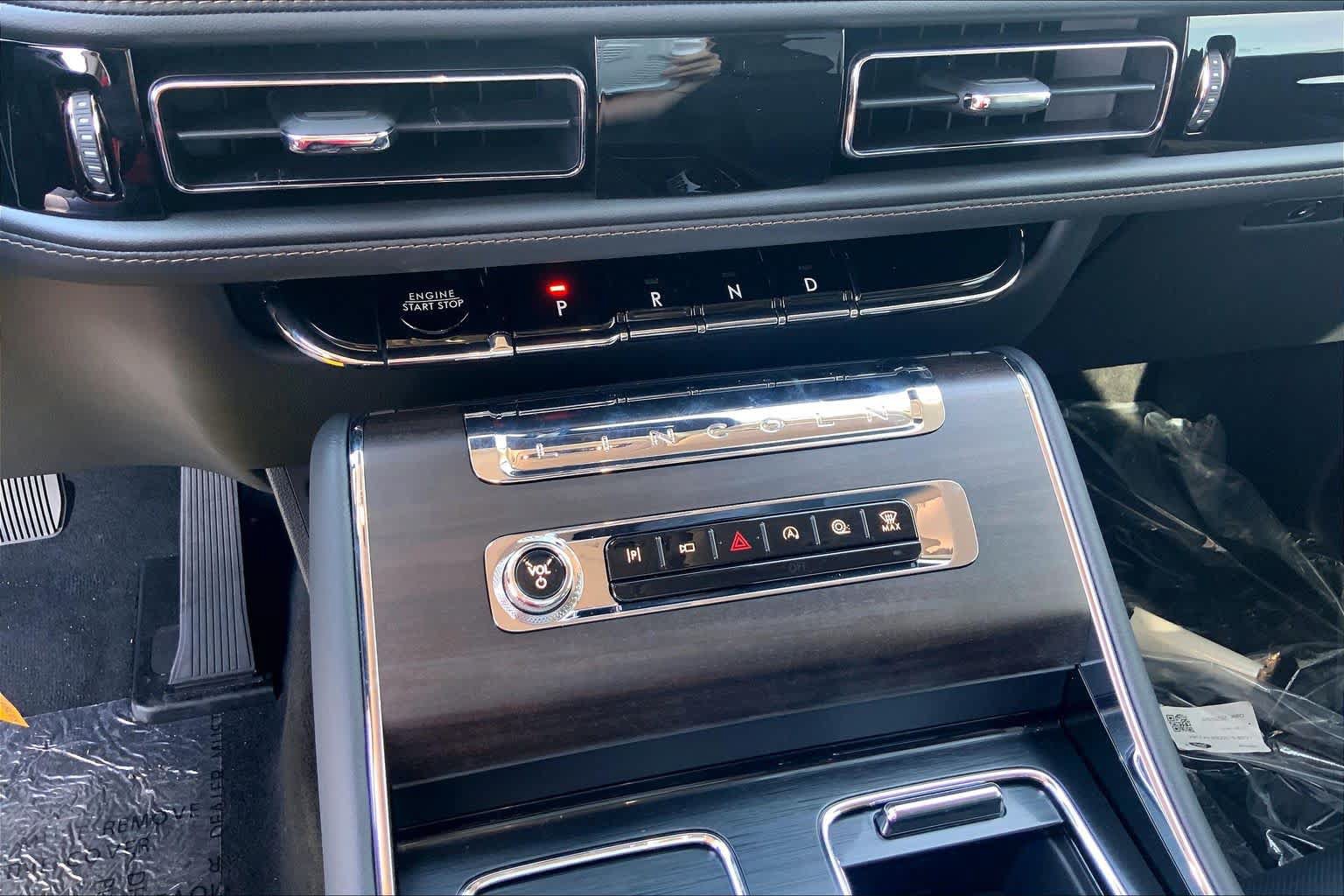 New 2026 Lincoln Aviator Reserve AWD/4WD image 19