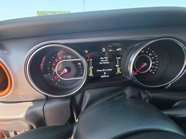 Used 2022 Jeep Gladiator Mojave w/ Cold Weather Group AWD/4WD image 19