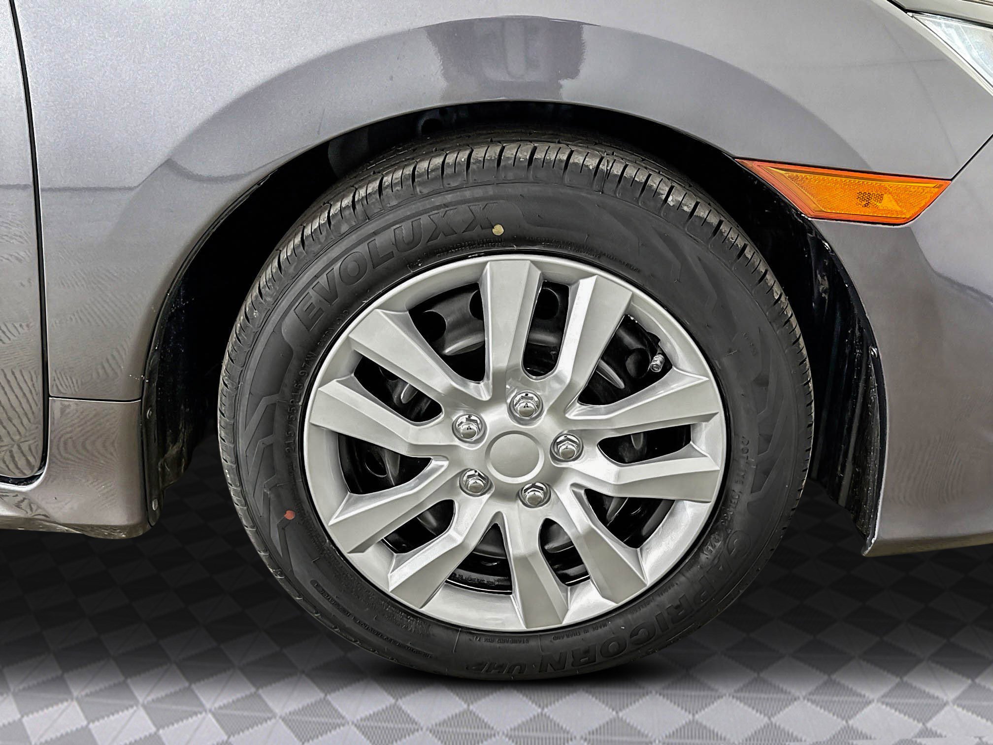 Used 2020 Honda Civic LX image 29