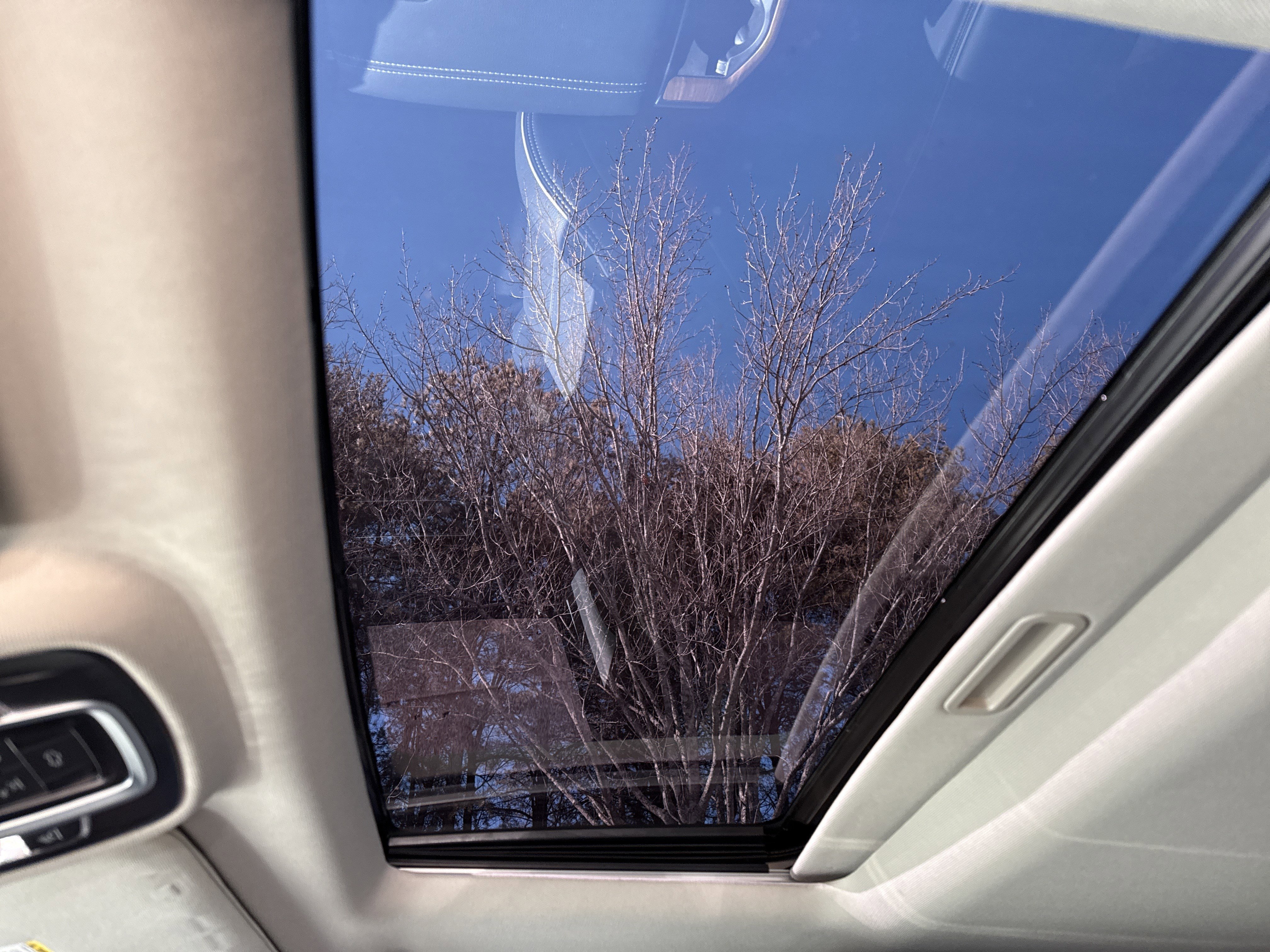 Used 2024 RAM 3500 Laramie w/ Towing Technology Group image 32