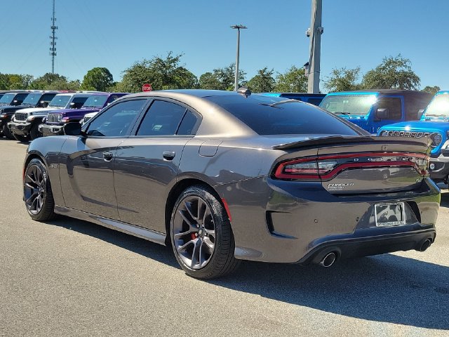 Used 2023 Dodge Charger R/T w/ Performance Handling Group RWD image 5