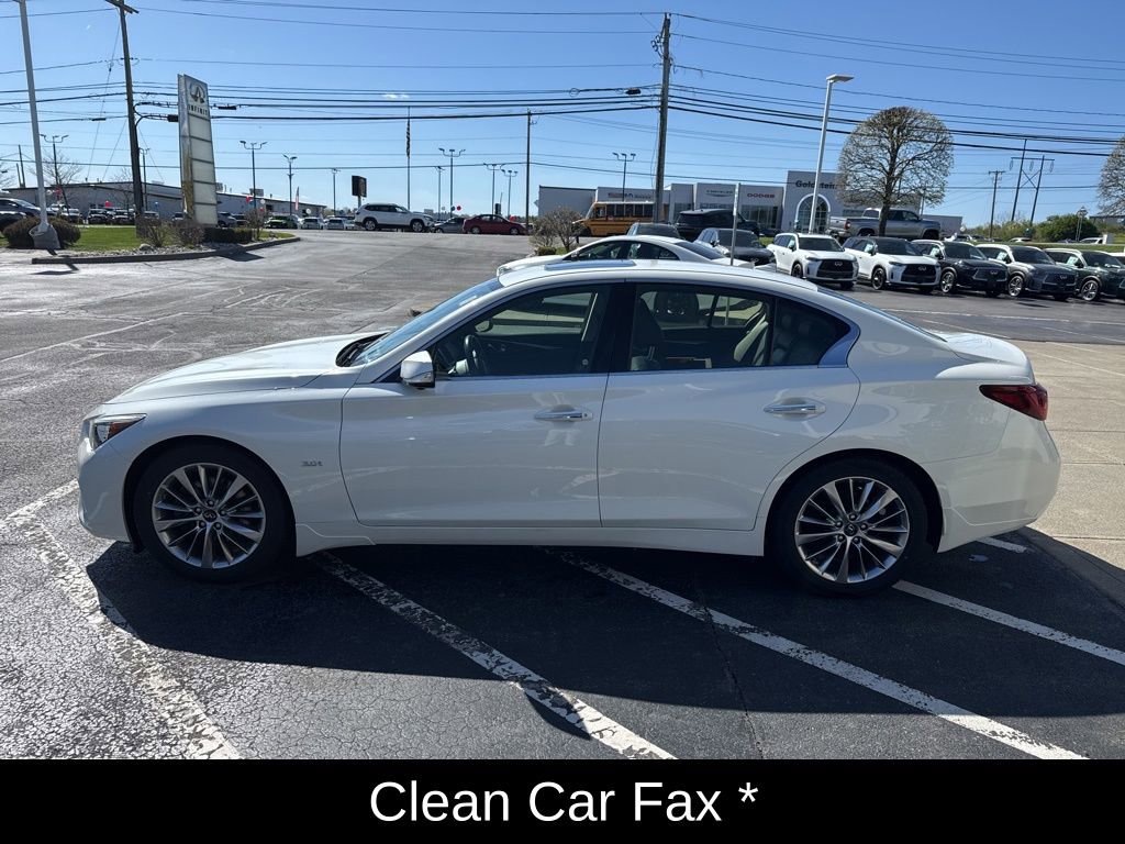 Used 2018 INFINITI Q50 Luxe w/ Essential Package (3.0T Luxe) AWD/4WD image 8