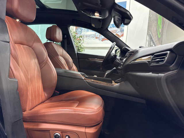Used 2021 Maserati Levante GranLusso image 58