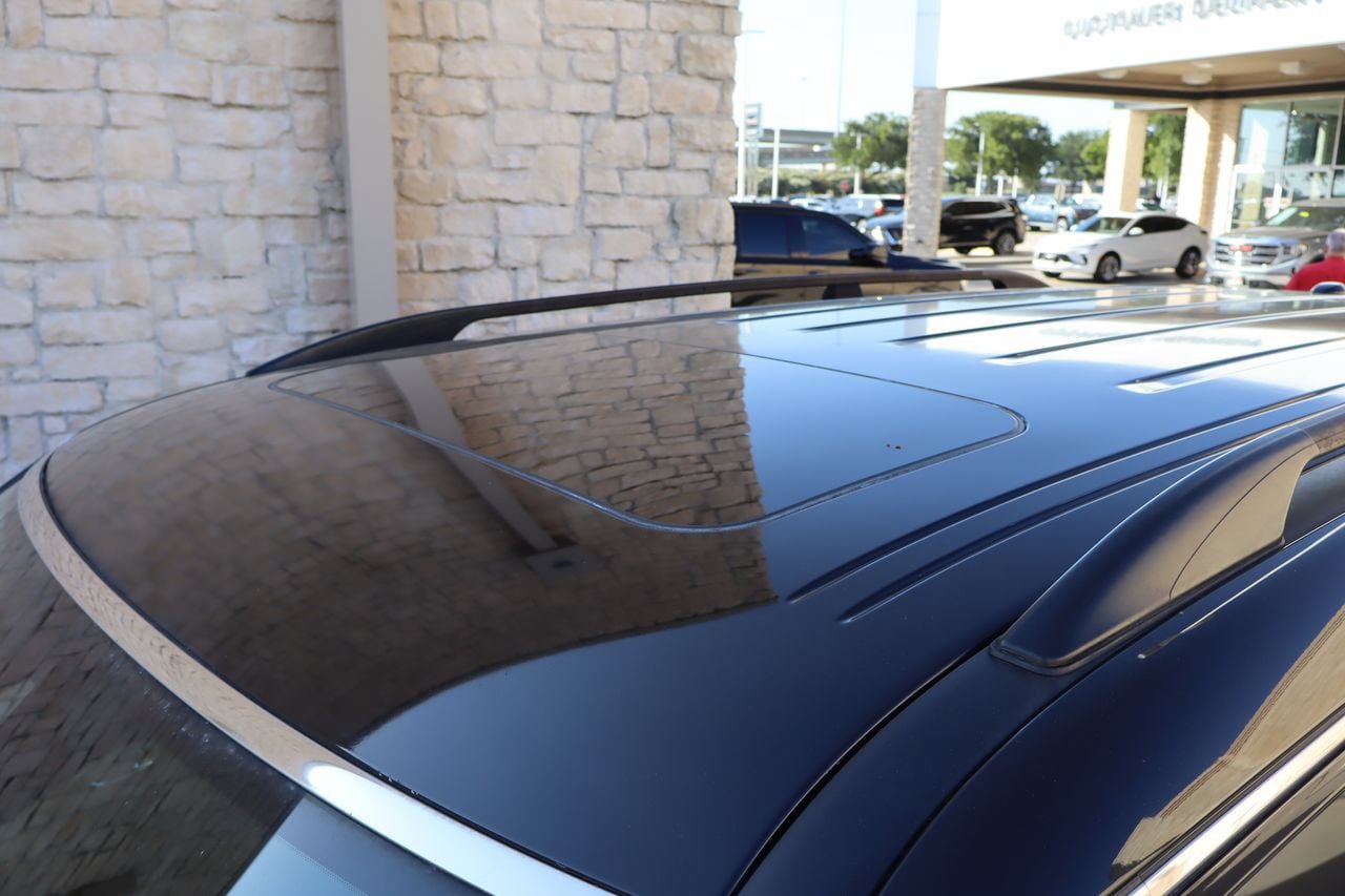 Used 2022 Nissan Armada SL w/ Midnight Edition Package RWD image 4