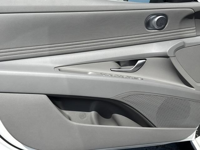 New 2026 Hyundai Elantra SEL Sport image 10