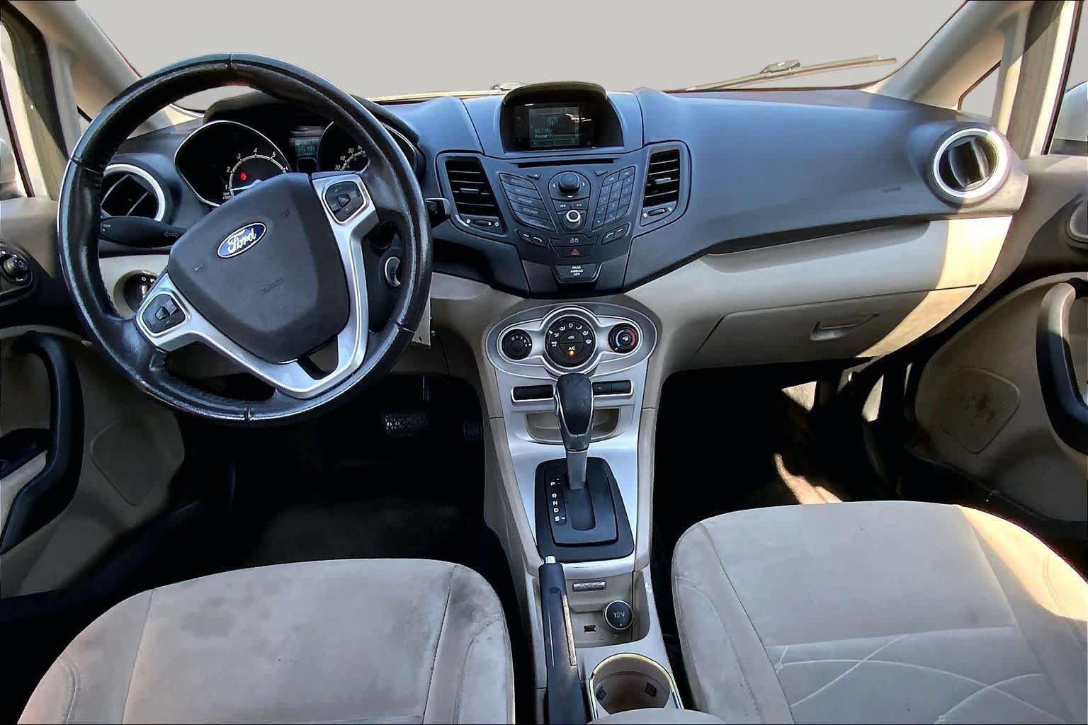 Used 2014 Ford Fiesta SE FWD image 12