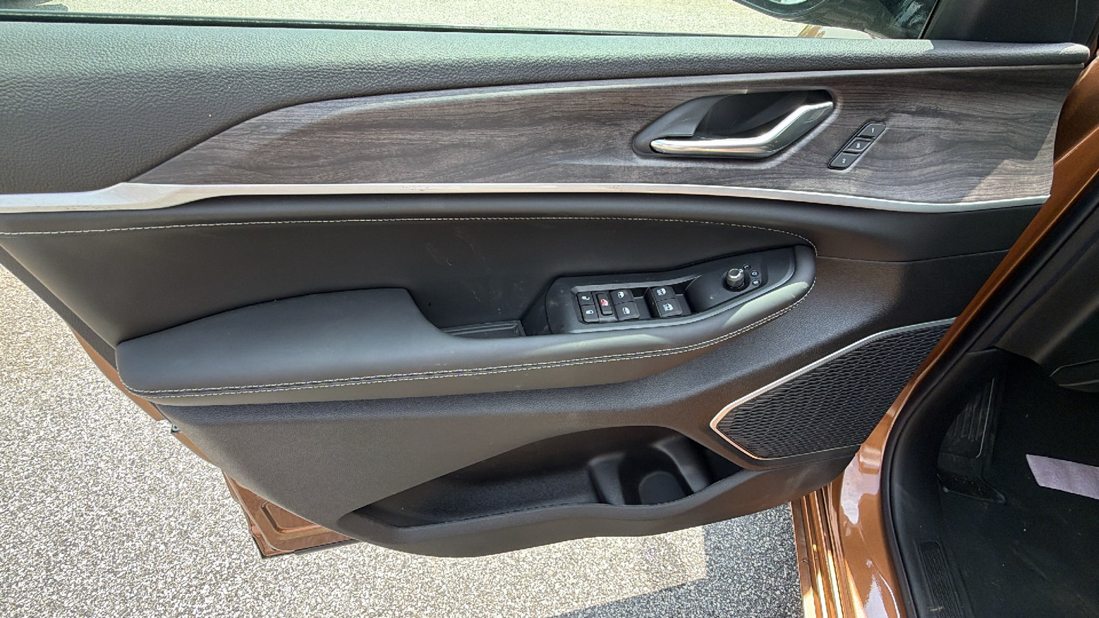 New 2026 Jeep Grand Cherokee Limited AWD/4WD image 15