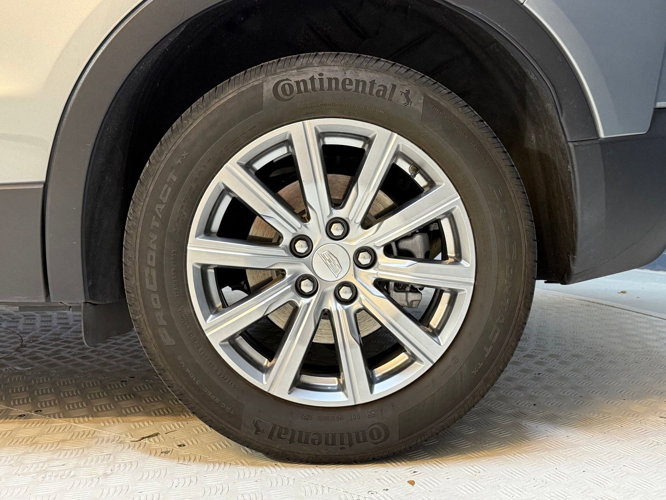 Certified 2023 Cadillac XT4 Premium Luxury image 12