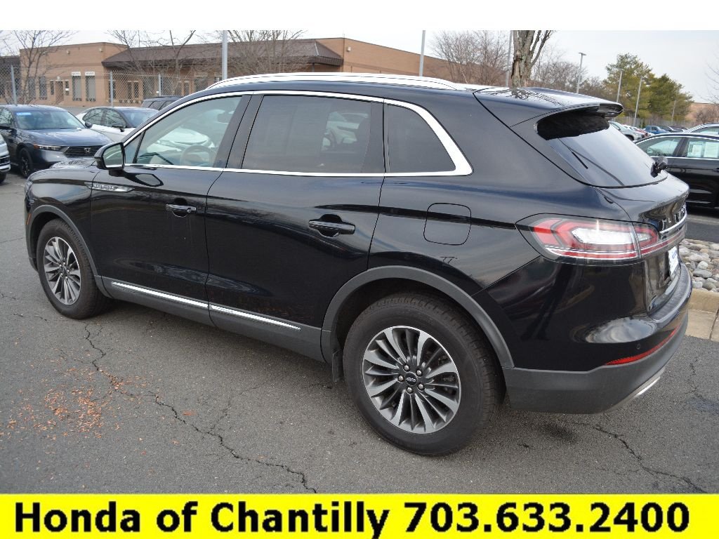 Used 2023 Lincoln Nautilus Reserve AWD/4WD image 6