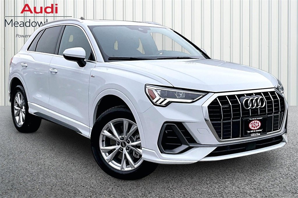 Used 2025 Audi Q3 2.0T Premium Plus w/ Premium Plus Package image 3