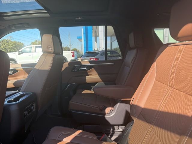 Used 2025 Chevrolet Tahoe High Country image 7