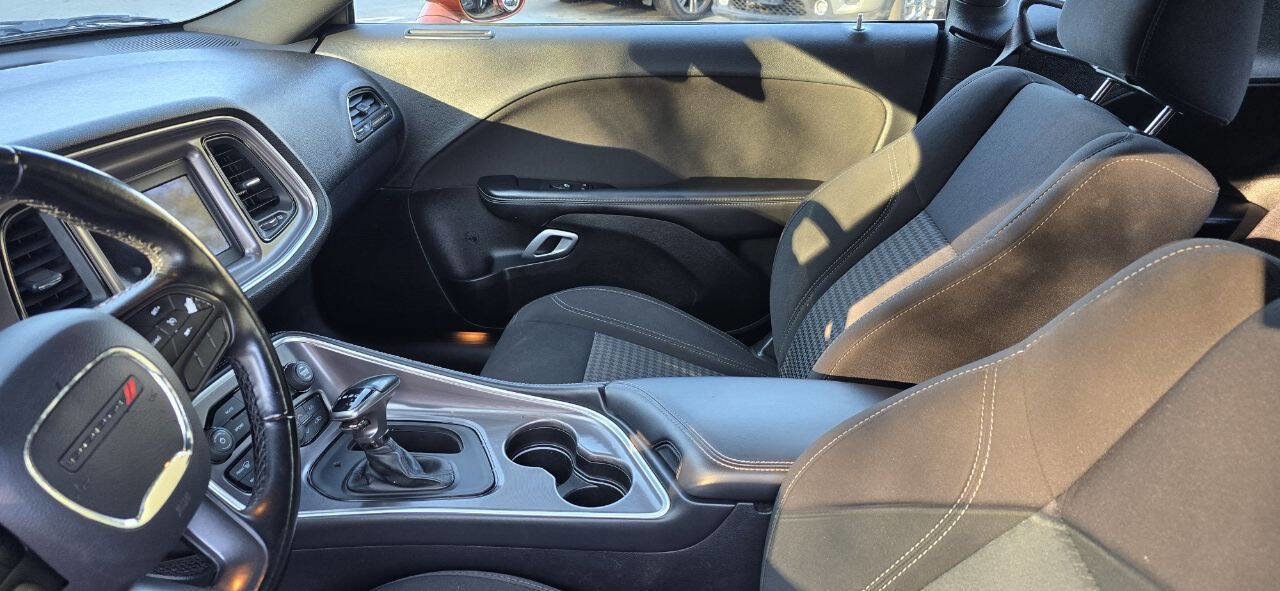 Used 2021 Dodge Challenger SXT image 14