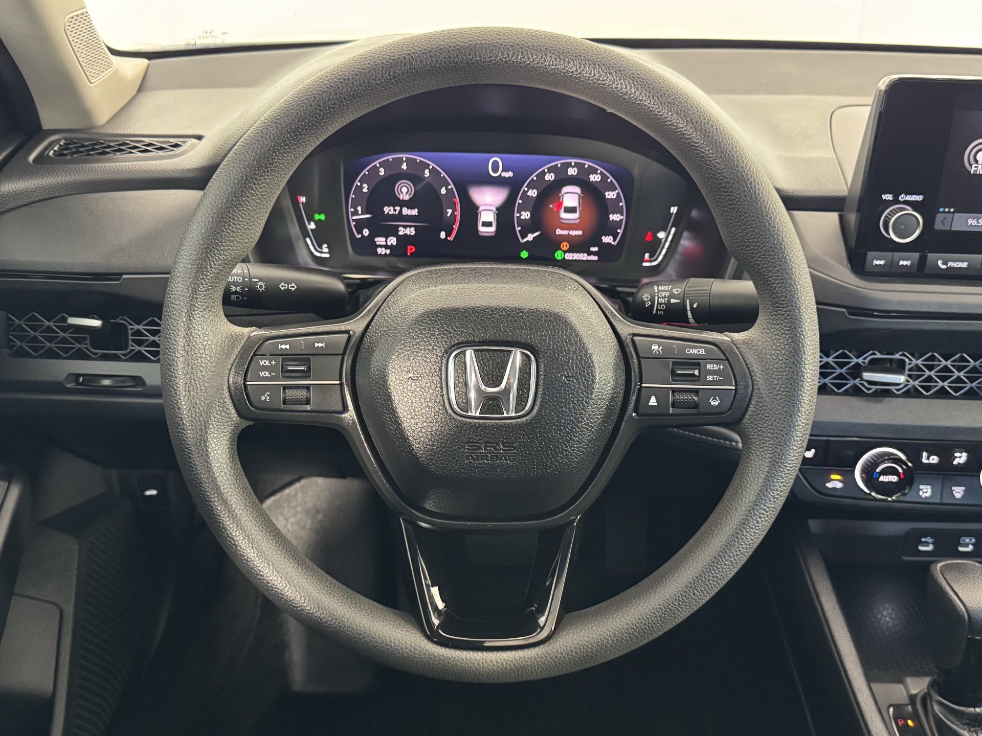 Used 2025 Honda Accord SE image 28