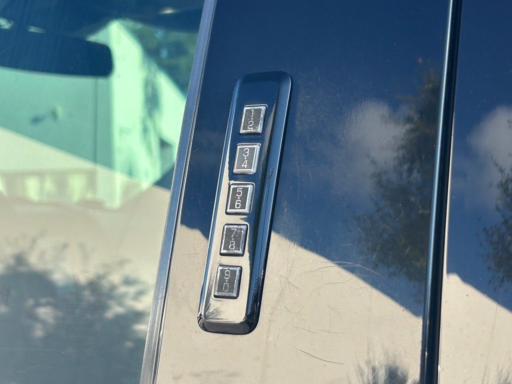 Used 2021 Ford F250 Lariat AWD/4WD image 15